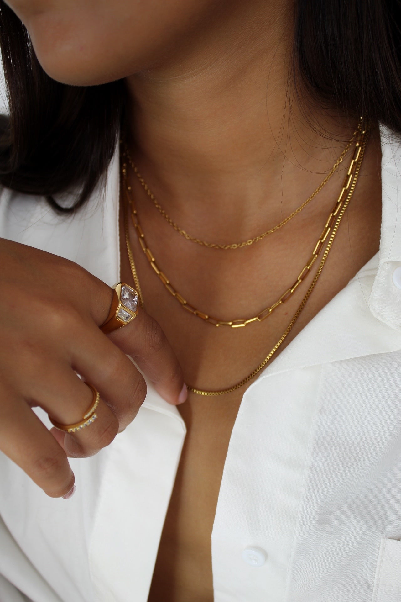 COLLIER LA