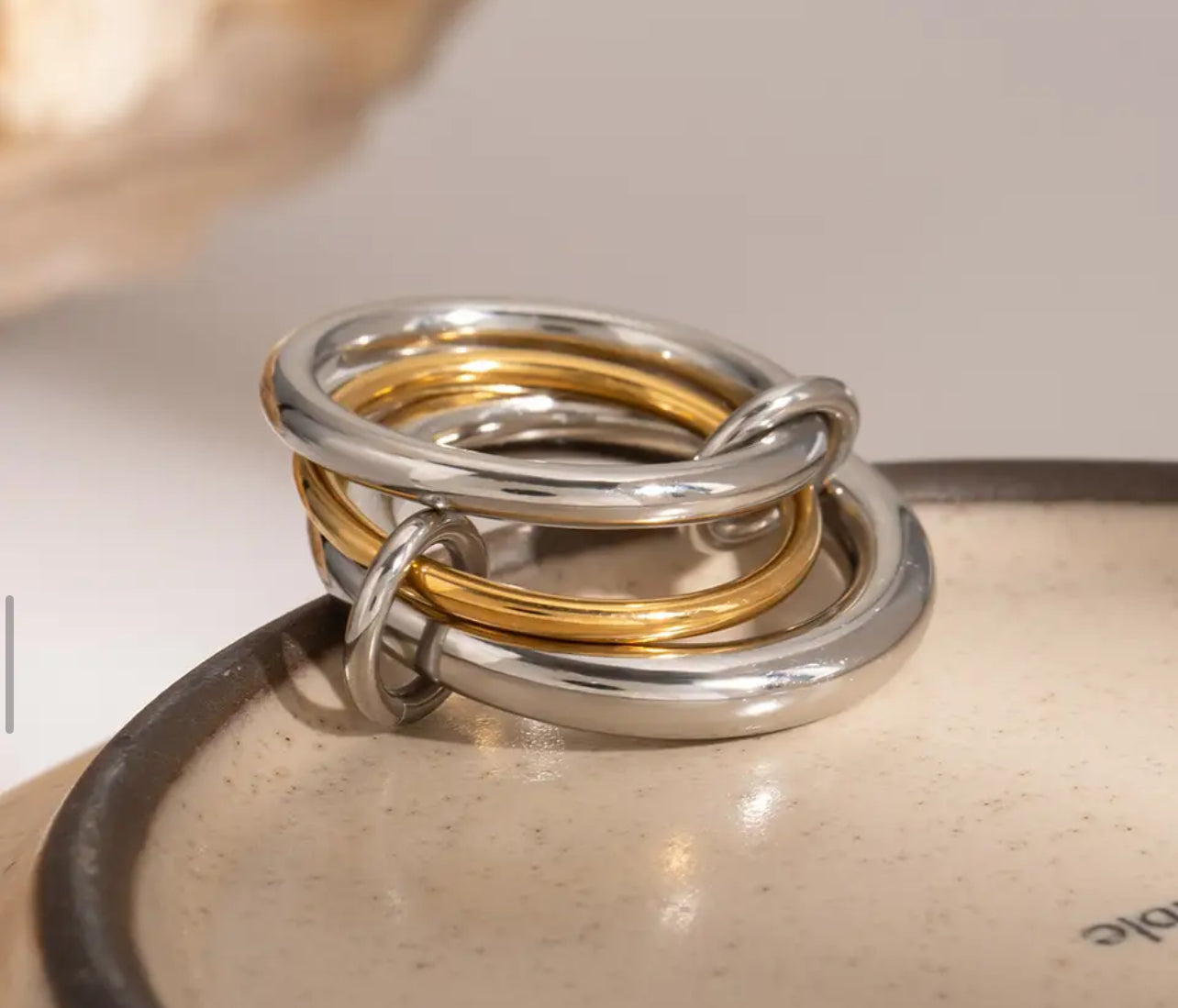 Lin Ring