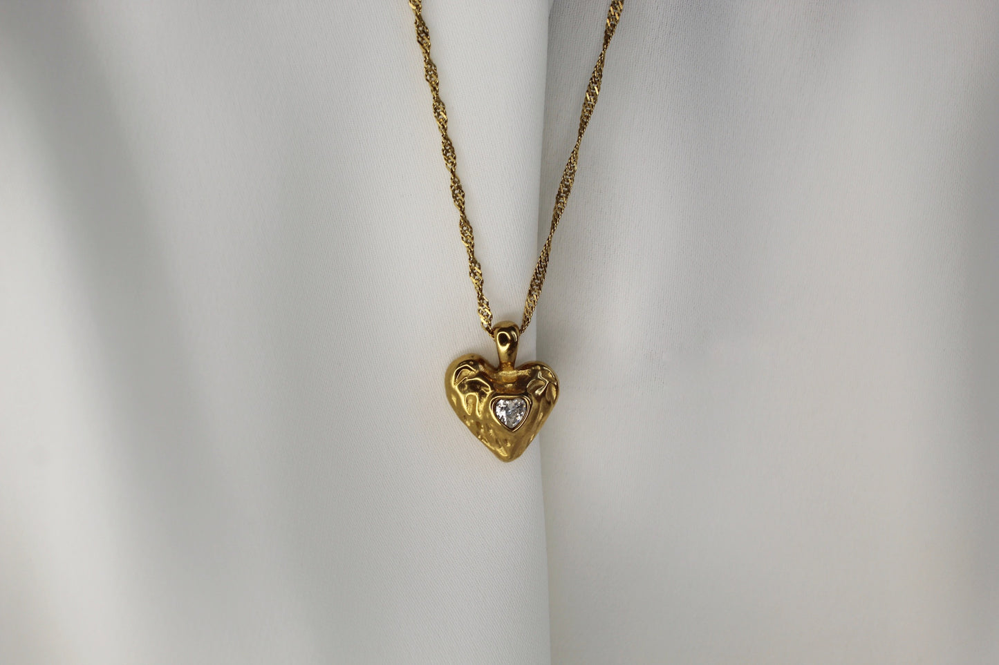 XOXO NECKLACE