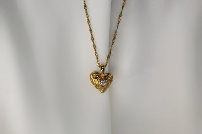 XOXO NECKLACE