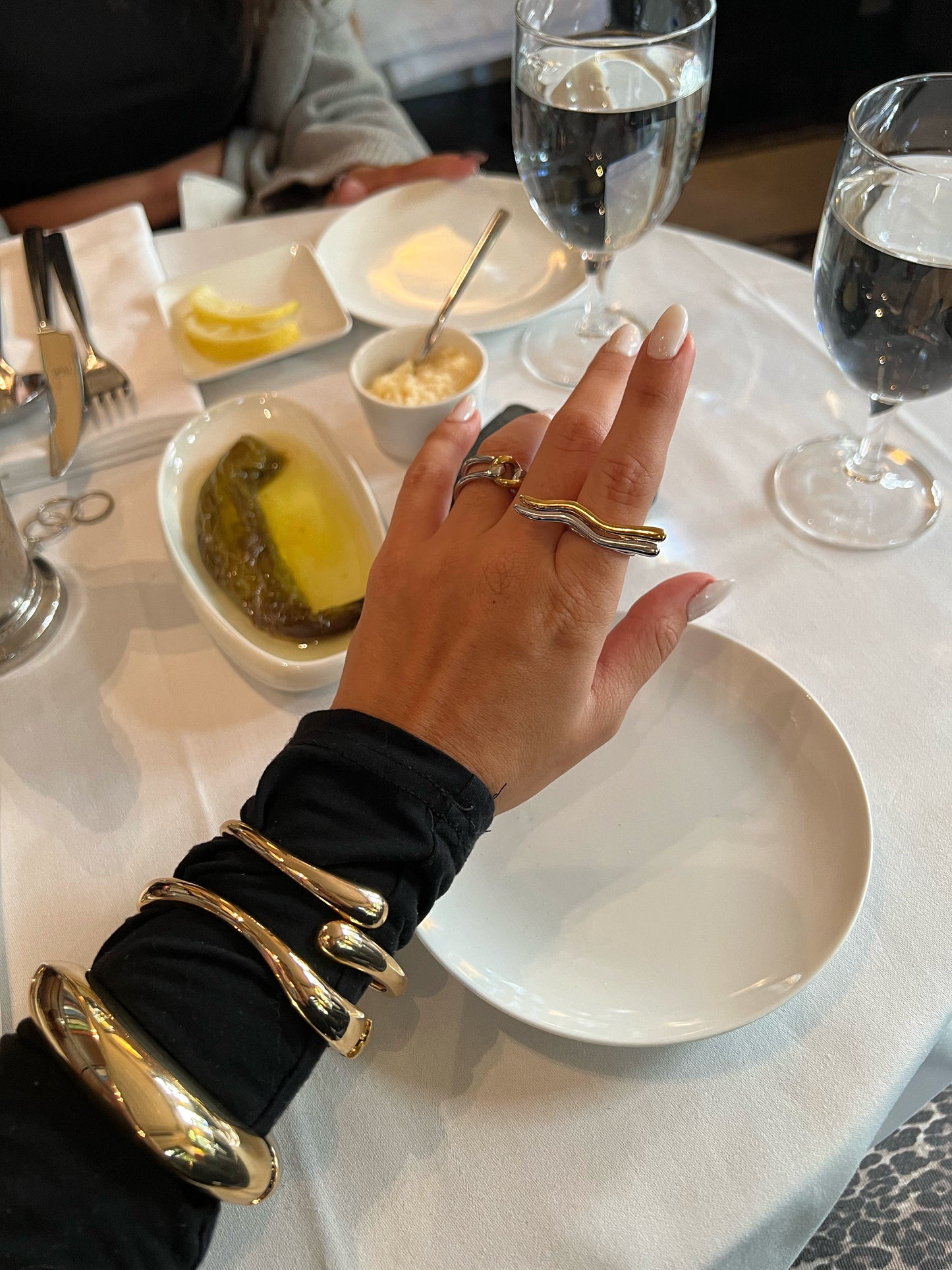 Lone Ring